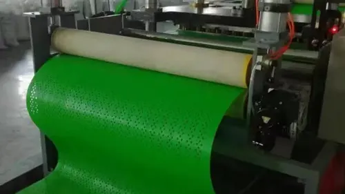 Extrusion de feuilles imperméables en PEHD